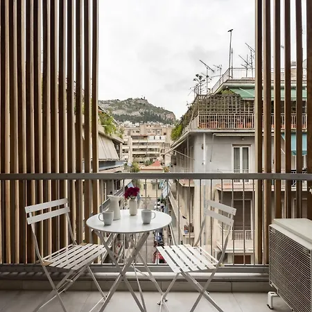 Apartment Trikoupi 95 *